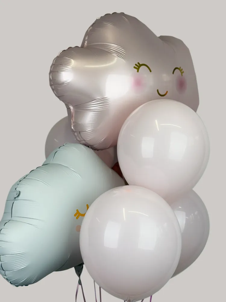 Cloud-themed (7 balloon helium inflated)