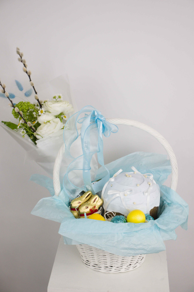 Blue harmony Easter basket