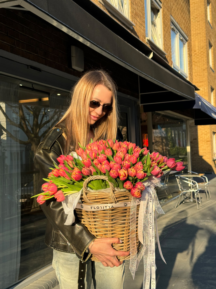 Blush basket of tulips (80 tulips)