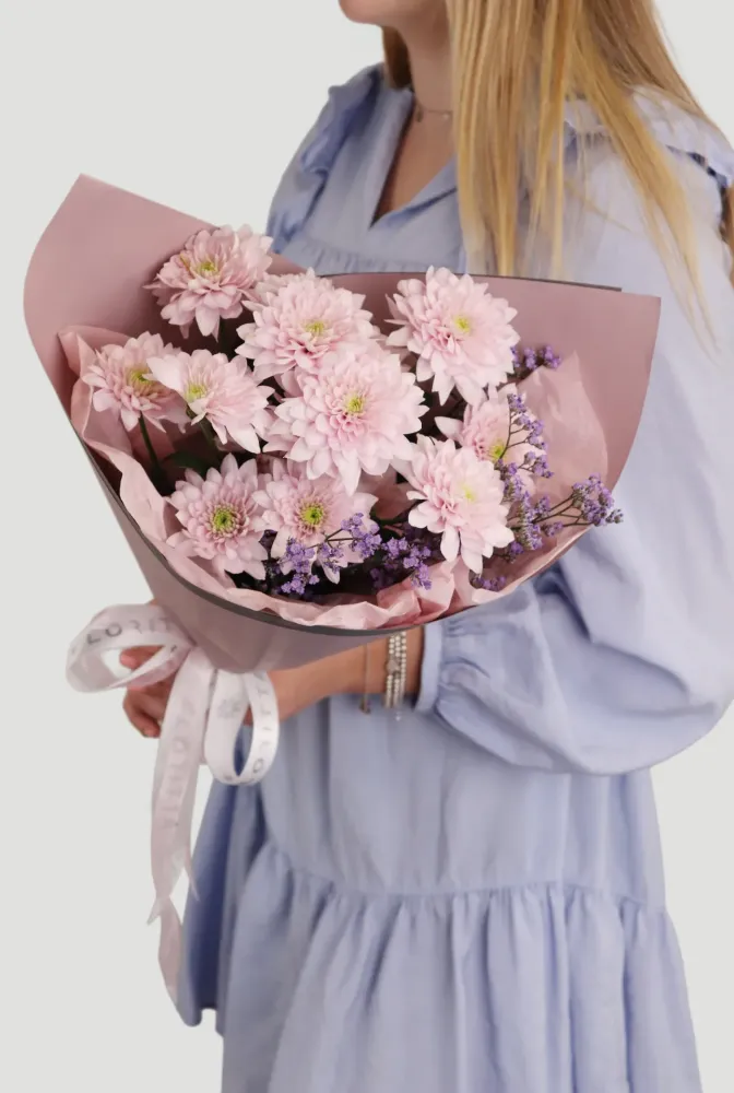 Soft pink chrysanthemum bouquet with lavender accents