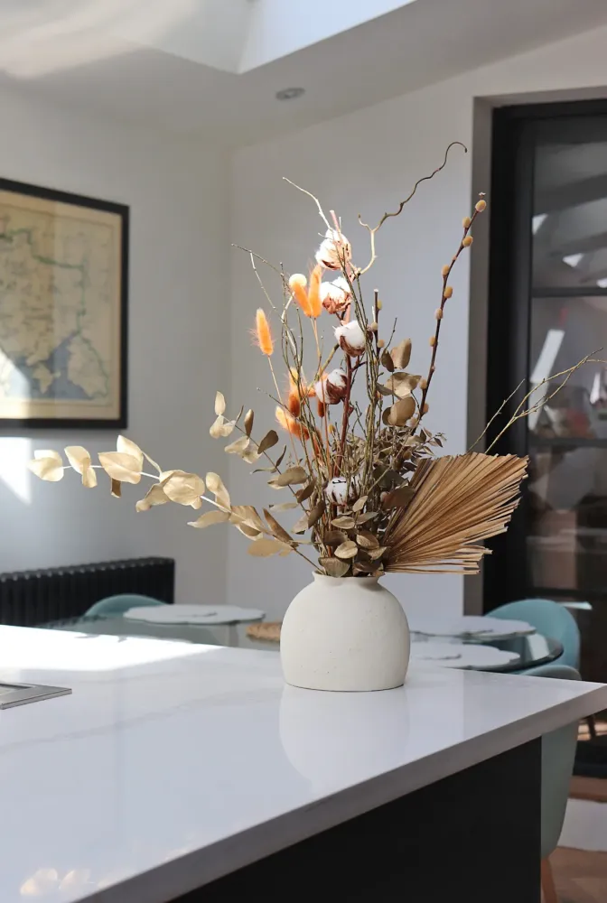 Floral arrangement golden harvest