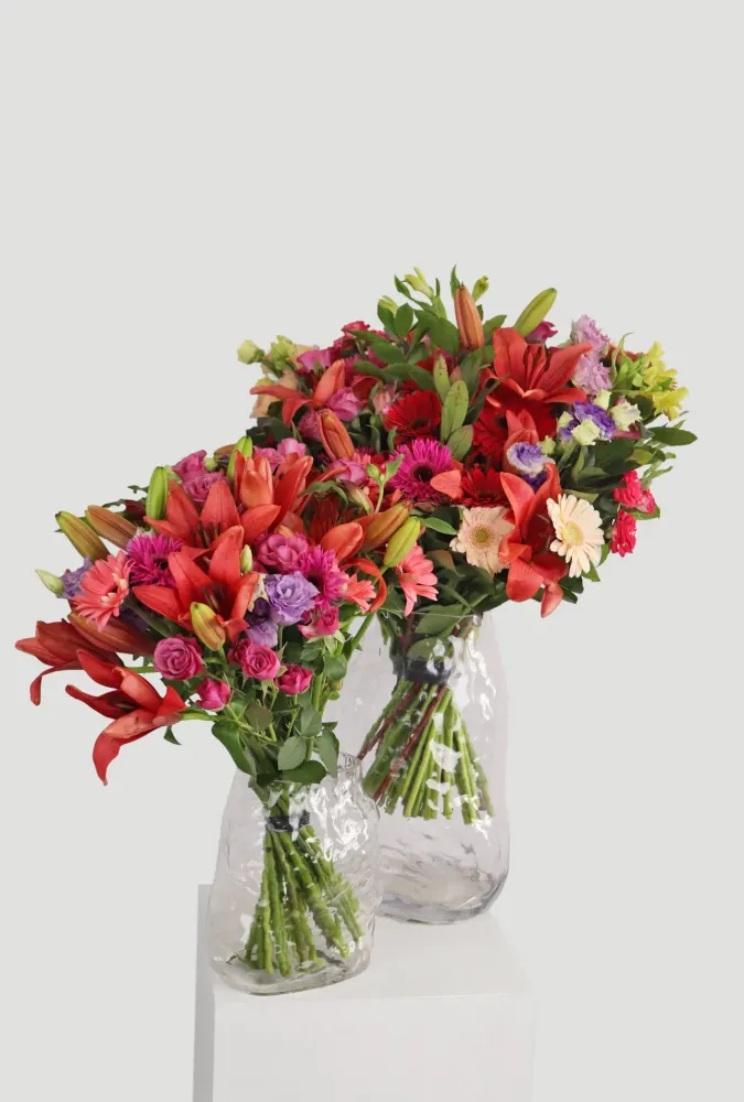 Floral decor in radiant colours