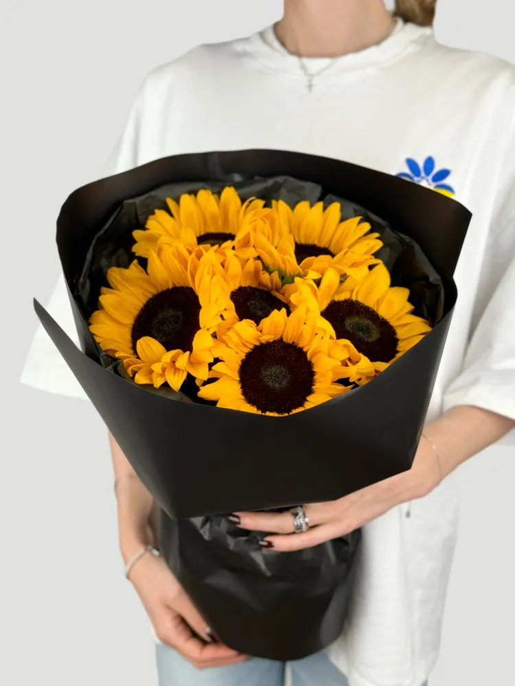 Golden noir (6 sunflowers)