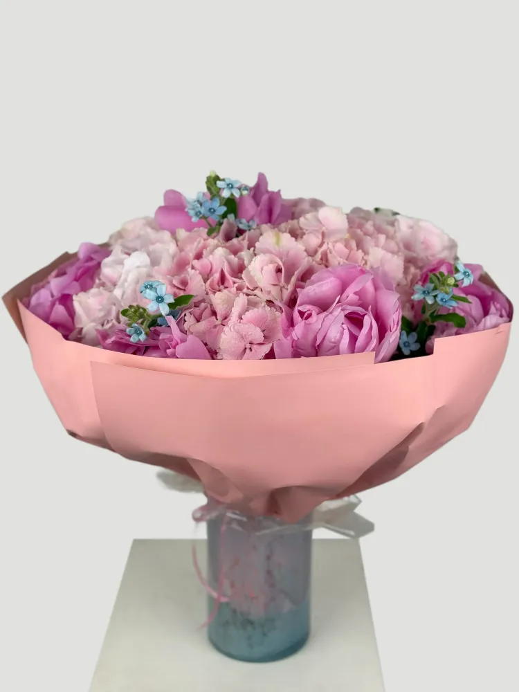 Pink harmony bouquet (hydrangeas & peonies)