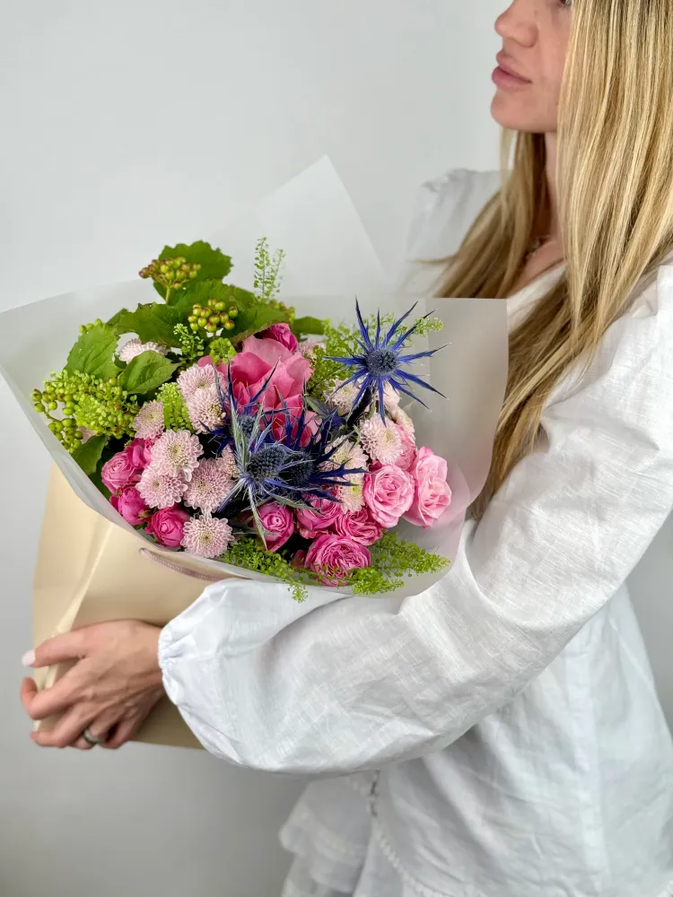 Botanic kiss – garden-inspired bouquet