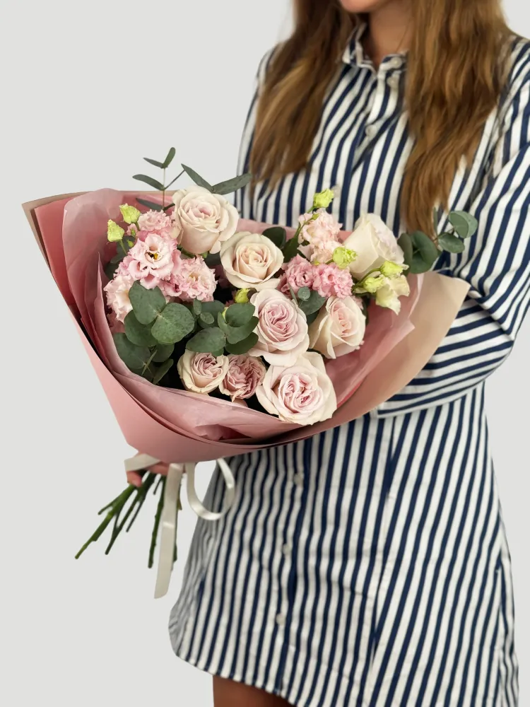 Gentle blooms in pink hues