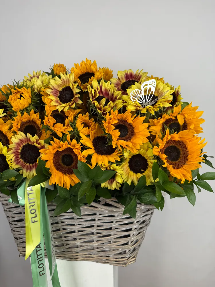 Sunshine symphony basket