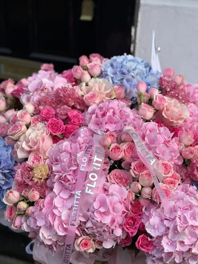 Blossom symphony basket (hydrangeas, eustoma & spray roses)