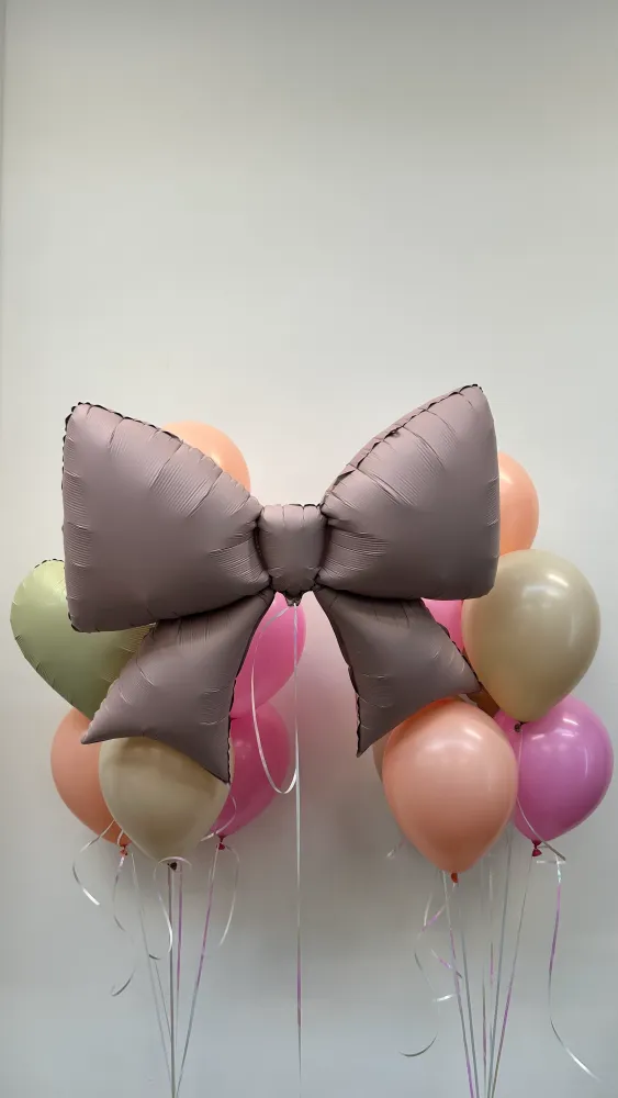 Blush bow elegance (14 balloon helium inflated)