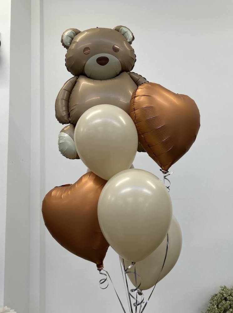 Chocolate teddy (7 balloons helium inflated)
