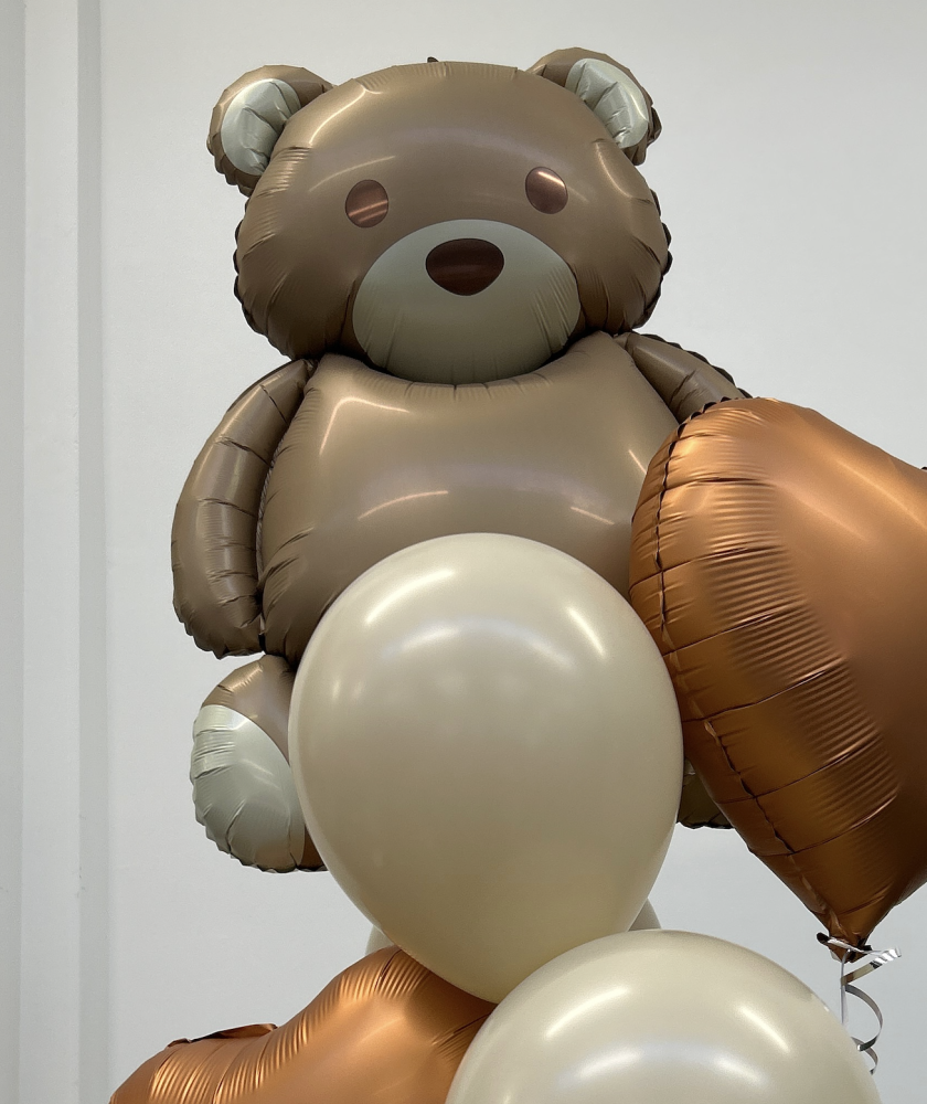 Chocolate teddy (7 balloons helium inflated)