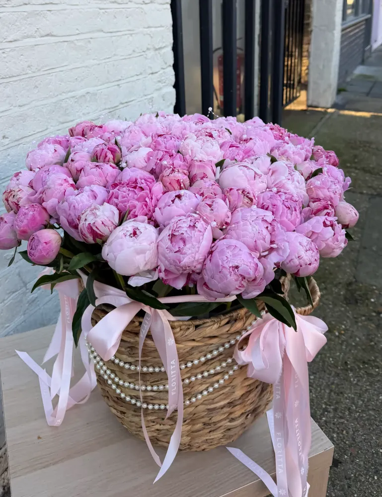 Peony reverie basket (85 peonies)