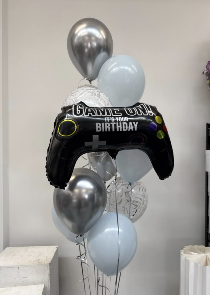 Level up party (11 balloons helium inflated)
