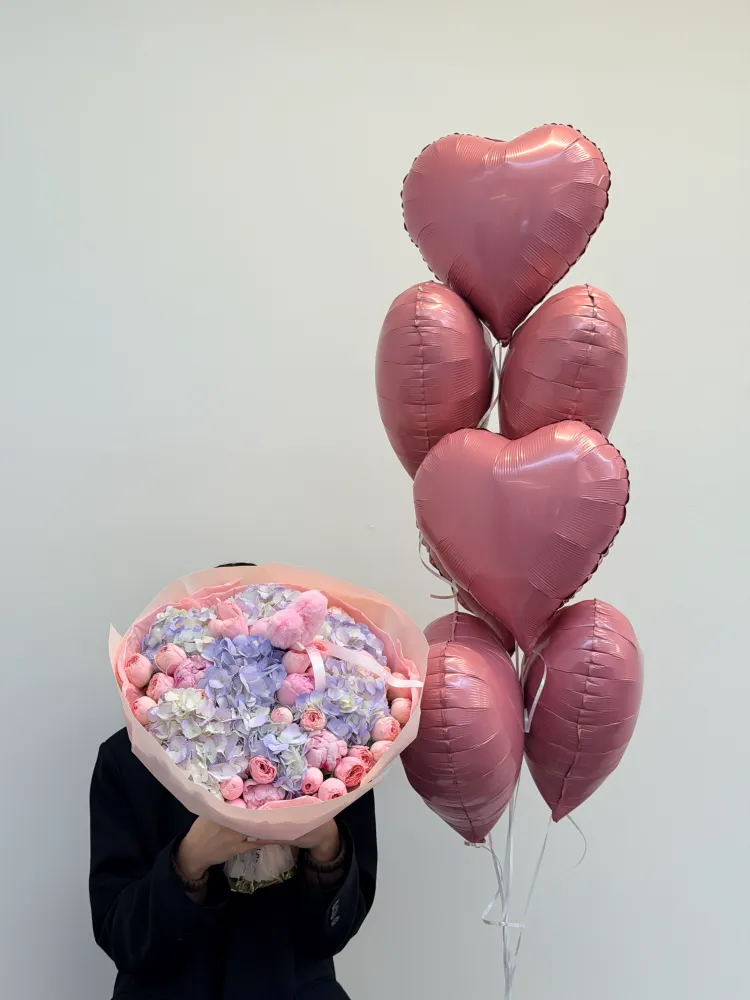 Lavender haze & 7 pink heart balloons