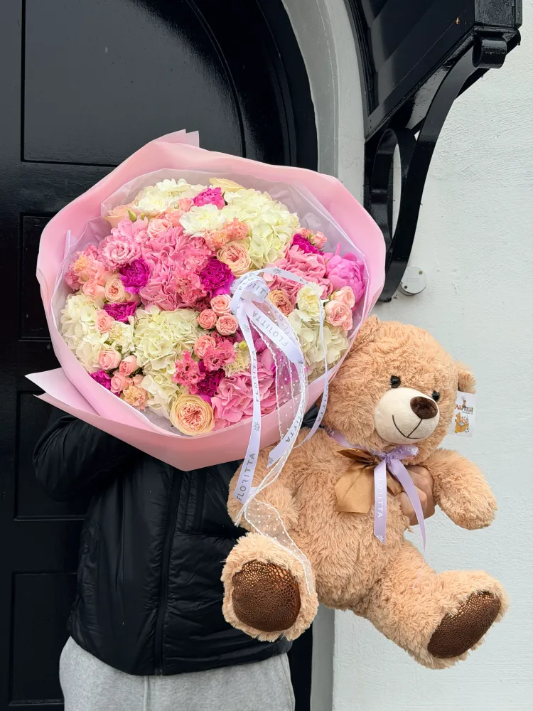 Petals & quiet affection set (mix bouquet & teddy)