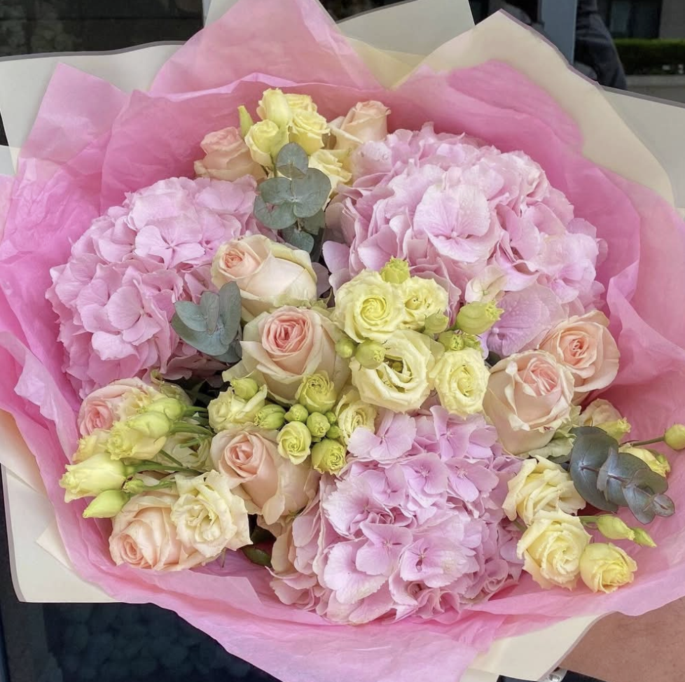 Hydrangeas bouquet (hydrangeas, roses , spray roses)