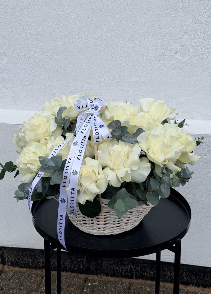20 white french roses in the basket