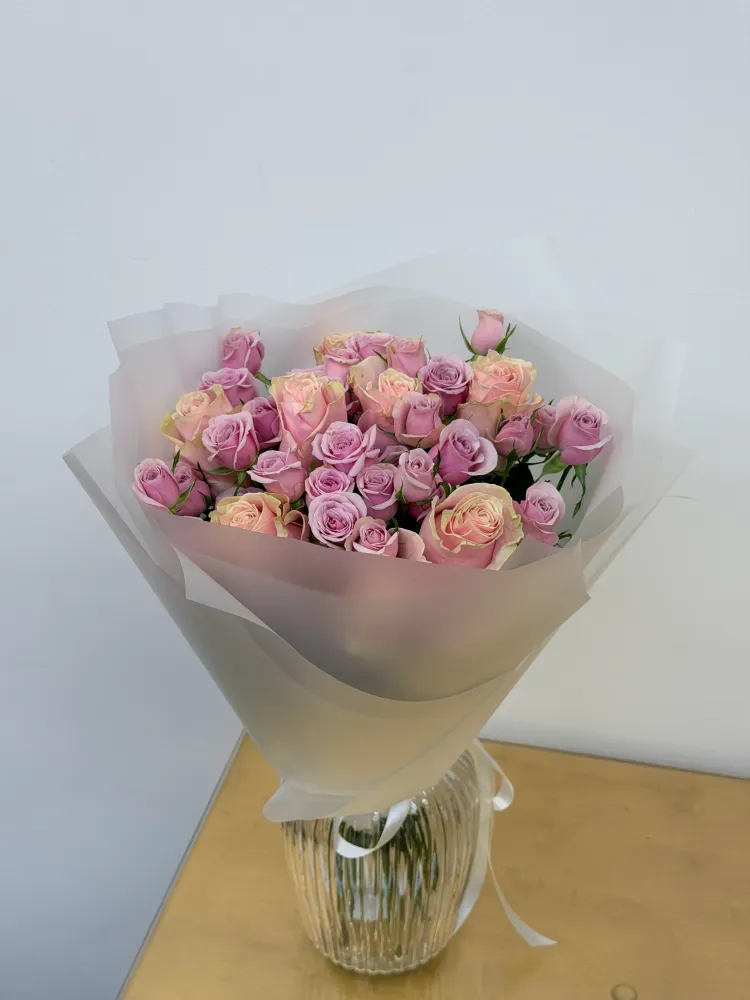 Soft sussex morning (pink roses & lilac spray roses) - vase included