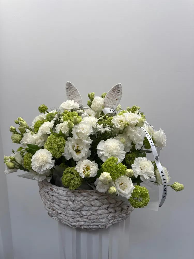 Spring meadow basket (carnation, lisianthus, viburnum)