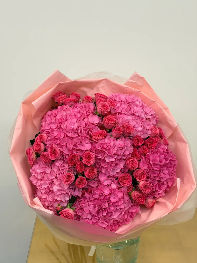 Fuchsia romance bouquet (hydrangea, spray rose)