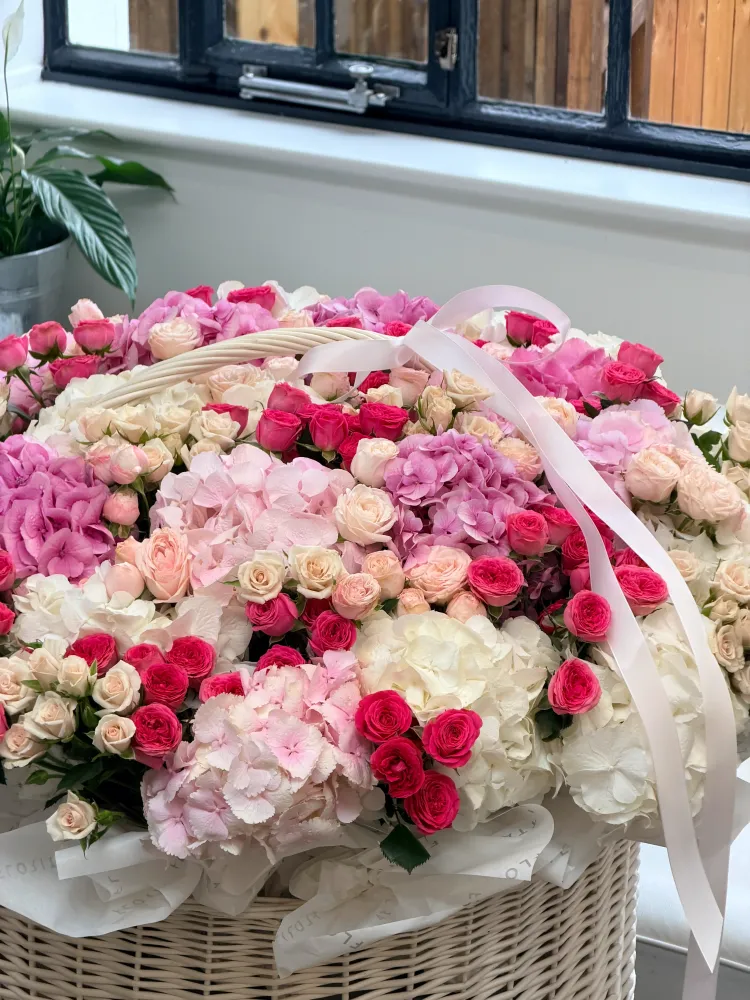Duchess of kensington basket (hydrangeas & spray roses)