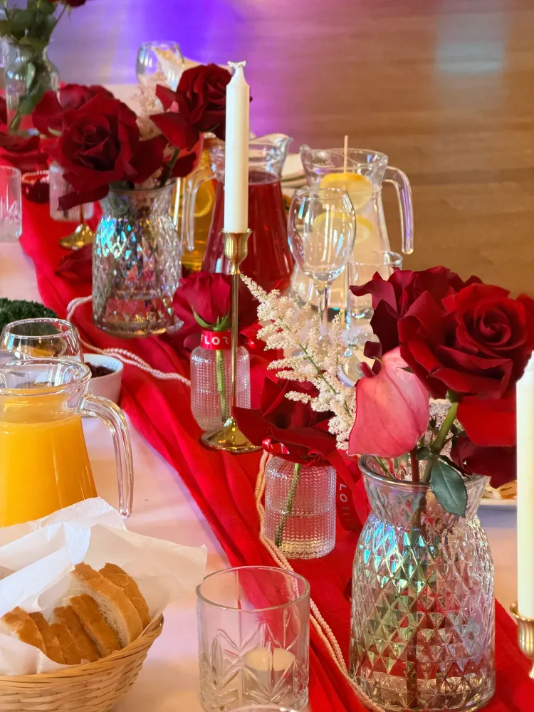 Ruby ballroom celebration (vases are not included)