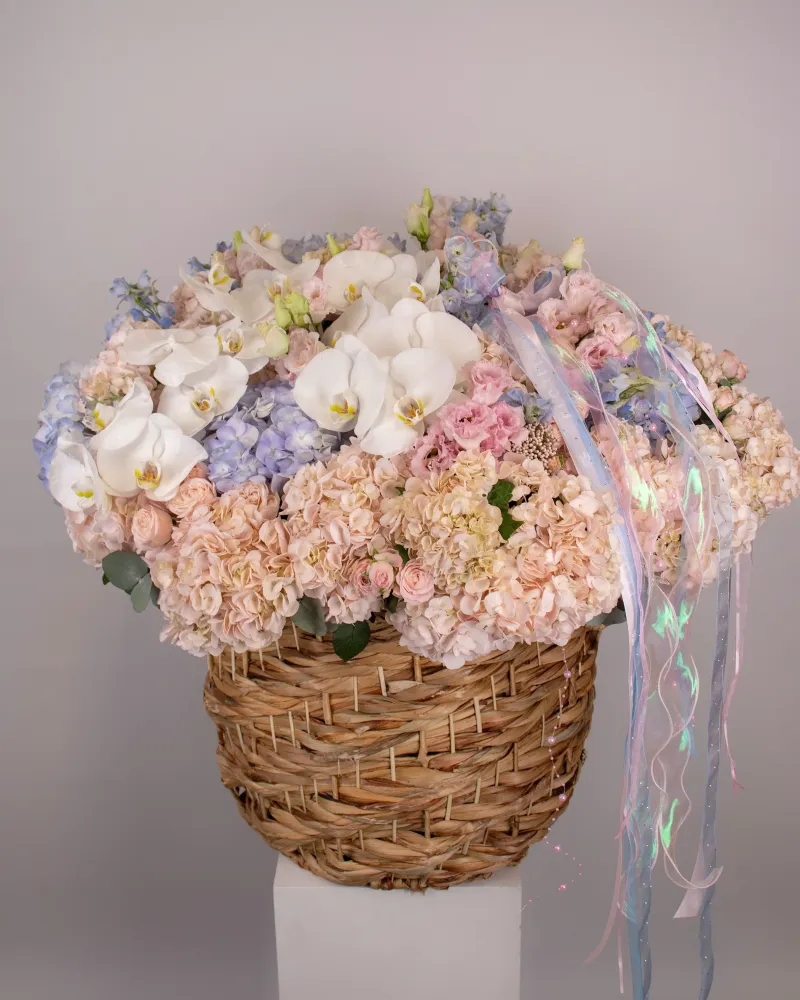 Whisper of romance grand basket