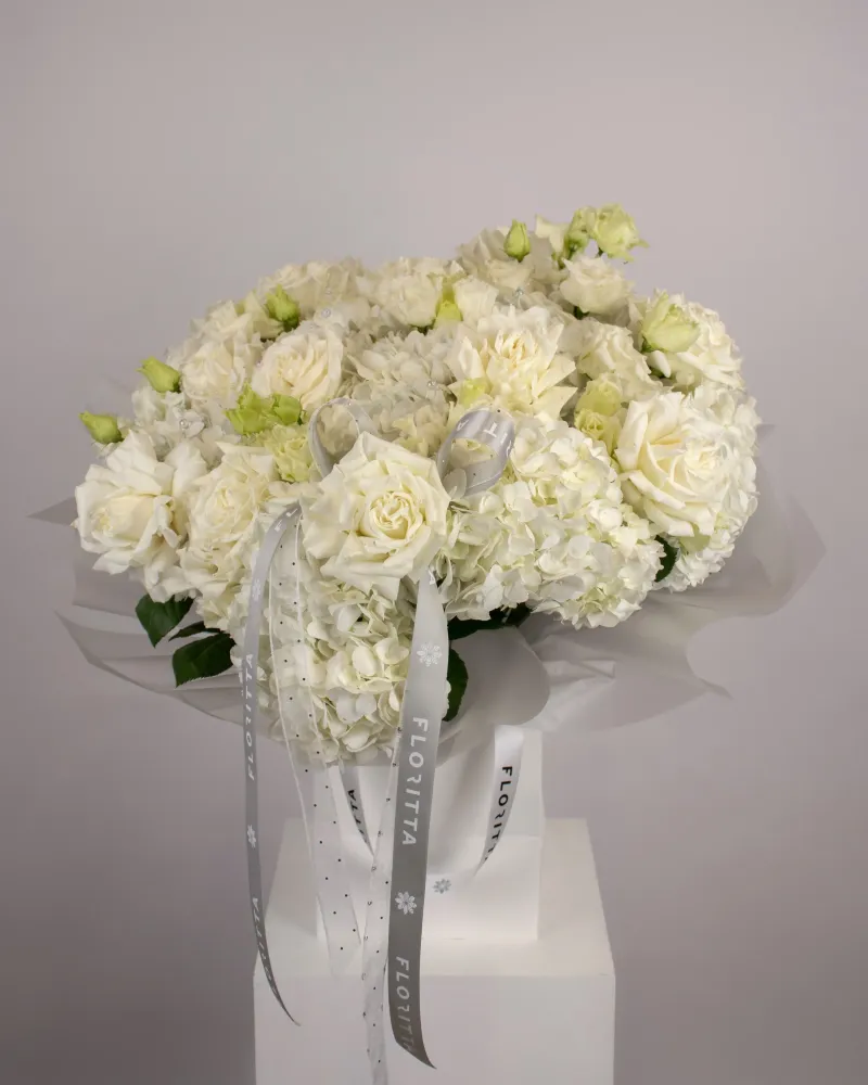 Whispers of love (hydrangeas, roses & eustomas)
