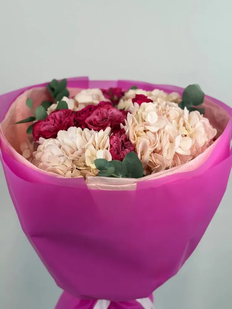Ruby rose bouquet (hydrangeas & roses)